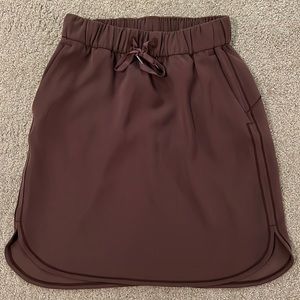 Lululemon On the Fly skirt